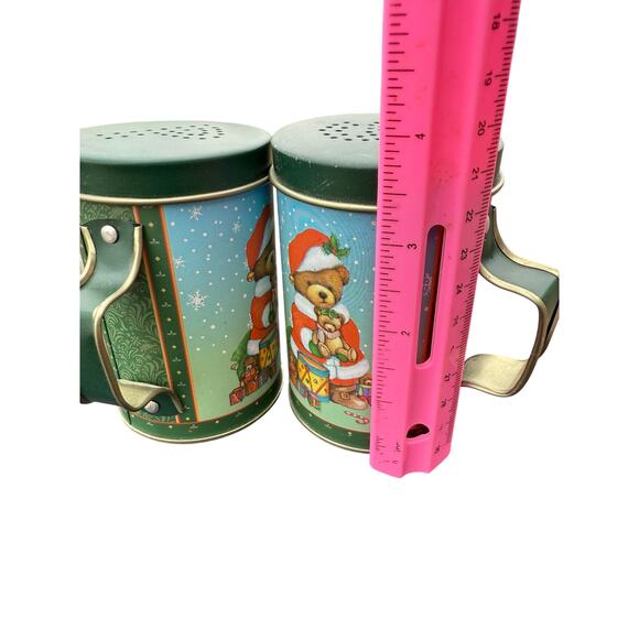 🎄 Christmas Teddy Bear Tin Salt & Pepper Shakers Vintage Holiday Kitchen - Picture 4 of 4